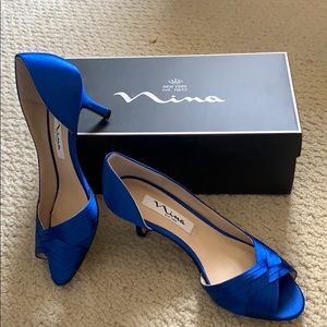 Nina Contesa electric blue silk shoes w/ heel